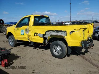 2019 Ford F-250 XL with VIN 1FTBF2B60KEG24939, listed as a Copart auction lot 51901055 with 132,180 mi miles and Salvage title. Bid and sale history available at DreamBid. Image 2.