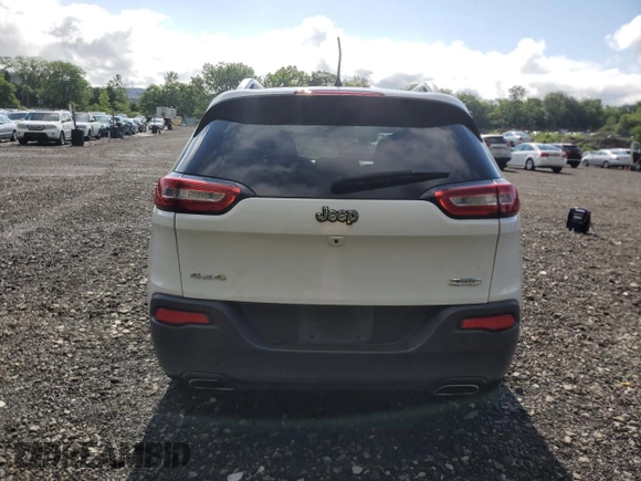 2017 Jeep Cherokee Latitude with VIN 1C4PJMCS8HW659923, listed as a Copart auction lot 64478185 with 118,169 mi miles and Salvage title. Bid and sale history available at DreamBid. Image 6.