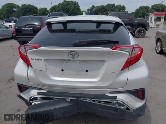2022 Toyota C-HR XLE z VIN NMTKHMBX2NR144638, wystawiony jako IAAI lot #42063325 z przebiegiem 22 823 mil mil oraz . Historia ofert i sprzedaży dostępna na DreamBid. Obrazek 16.