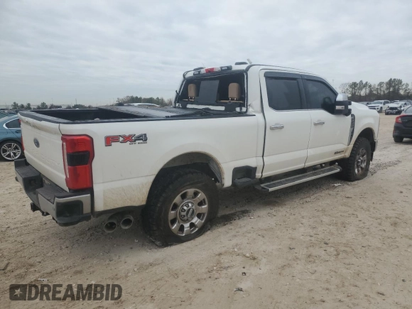 2024 Ford Super Duty F-250 SRW XL with VIN 1FT8W2BT7RED04138, listed as a Copart auction lot 42439295 with 0 mi miles and Salvage Title. Bid and sale history available at carsss.com. Image 3.