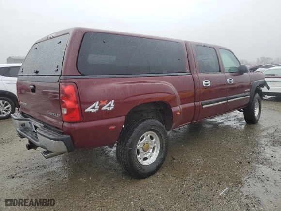 2003 Chevrolet Silverado 1500HD LT with VIN 1GCGK13U33F207769, listed as a Copart auction lot 42422675 with 147,241 mi miles and Salvage Title. Bid and sale history available at carsss.com. Image 3.