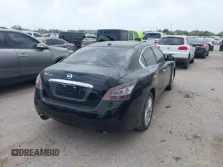 2010 Nissan Maxima S z VIN 1N4AA5AP6AC816937, wystawiony jako IAAI lot #41937480 z przebiegiem 168 619 mil mil oraz . Historia ofert i sprzedaży dostępna na DreamBid. Obrazek 4.