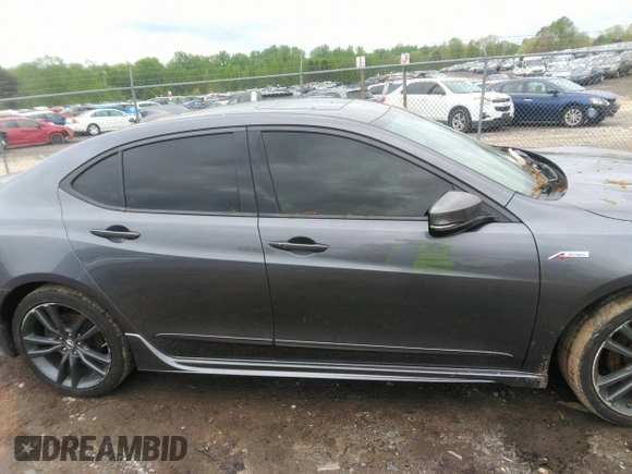 2018 Acura TLX w/A-SPEC Pkg with VIN 19UUB2F66JA002402, listed as a IAAI auction lot 41960832 with 91,643 mi miles. Bid and sale history available at carsss.com. Image 13.