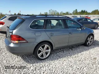 2010 Volkswagen Jetta SE with VIN 3VWTX7AJ7AM685974, listed as a Copart auction lot 72922774 with 160,572 mi miles and Salvage title. Bid and sale history available at DreamBid. Image 3.