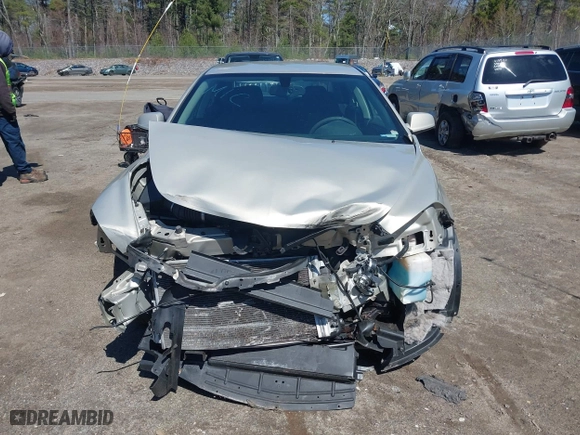 2012 Chevrolet Malibu LT w/1LT with VIN 1G1ZC5EU8CF319972, listed as a IAAI auction lot 41961175 with 165,198 mi miles. Bid and sale history available at carsss.com. Image 6.