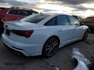 2020 Audi S6 Prestige z VIN WAUFFAF21LN063894, wystawiony jako Copart lot #38923514 z przebiegiem 34 501 mil mil oraz . Historia ofert i sprzedaży dostępna na DreamBid. Obrazek 3.