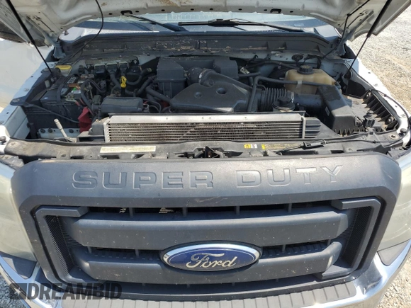 2013 Ford F-250 XL with VIN 1FT7W2B62DEB41705, listed as a Copart auction lot 62207935 with 397,956 mi miles and Salvage title. Bid and sale history available at DreamBid. Image 11.
