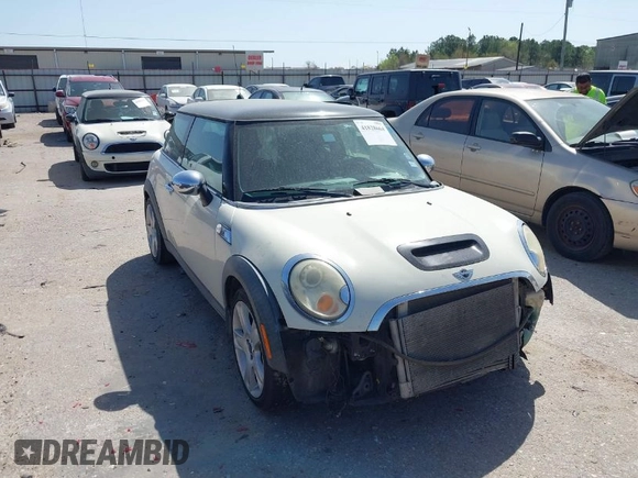 2007 MINI Hardtop S with VIN WMWMF73527TT82098, listed as a IAAI auction lot 41828664 with 107,418 mi miles and . Bid and sale history available at DreamBid. Image 1.