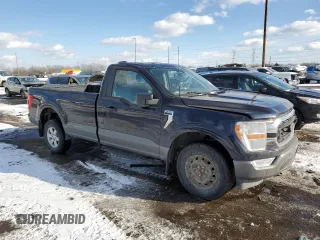 2022 Ford F-150 XL with VIN 1FTMF1E56NKD65983, listed as a Copart auction lot 44620135 with 34,275 mi miles and Clean Title. Bid and sale history available at DreamBid. Image 4.