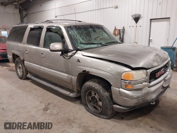 2000 GMC Yukon XL SLT with VIN 3GKFK16T7YG201904, listed as a IAAI auction lot 41704897 with 1 mi miles. Bid and sale history available at carsss.com. Image 1.