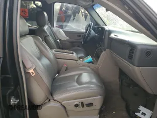 2005 Chevrolet Avalanche Z71 with VIN 3GNEK12Z75G245891, listed as a Copart auction lot 73457764 with 211,255 mi miles and Salvage Title. Bid and sale history available at carsss.com. Image 7.