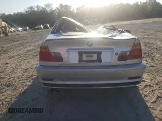 2001 BMW 3 Series 330Ci with VIN WBABN53461JU30596, listed as a Copart auction lot 73833734 with 132,821 mi miles and Salvage Title. Bid and sale history available at carsss.com. Image 6.
