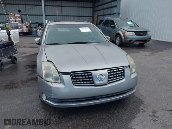 2004 Nissan Maxima SE with VIN 1N4BA41EX4C881792, listed as a IAAI auction lot 42083849 with 166,034 mi miles. Bid and sale history available at carsss.com. Image 6.