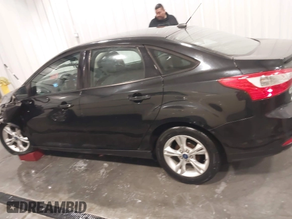 2014 Ford Focus SE with VIN 1FADP3F29EL287969, listed as a IAAI auction lot 41321168 with 98,898 mi miles. Bid and sale history available at carsss.com. Image 14.