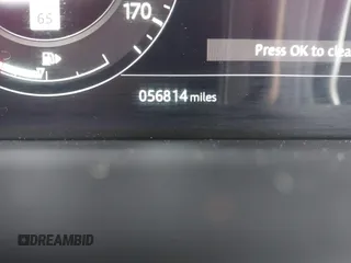 2019 Land Rover Range Rover Sport Dynamic with VIN SALWR2RE0KA825052, listed as a IAAI auction lot 41678014 with 56,814 mi miles. Bid and sale history available at carsss.com. Image 16.