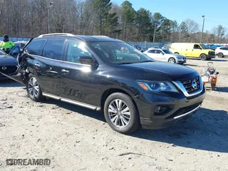 2020 Nissan Pathfinder SL with VIN 5N1DR2CN5LC577504, listed as a IAAI auction lot 41332874 with 82,308 mi miles. Bid and sale history available at carsss.com. Image 1.