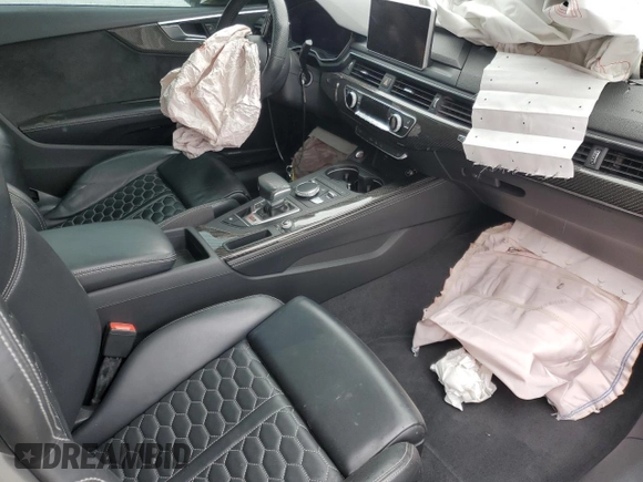2019 Audi RS 5 z VIN WUAPWAF58KA902370, wystawiony jako Copart lot #46955635 z przebiegiem Nie podano mil oraz Szkoda całkowita • Salvage title. Historia ofert i sprzedaży dostępna na DreamBid. Obrazek 12.