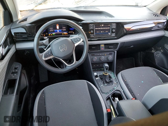 2022 Volkswagen Taos S z VIN 3VVDX7B20NM048222, wystawiony jako Copart lot #76062404 z przebiegiem 16 592 mil mil oraz Szkody całkowita. Historia ofert i sprzedaży dostępna na DreamBid. Obrazek 8.