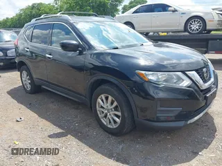 2020 Nissan Rogue SV z VIN 5N1AT2MVXLC786482, wystawiony jako IAAI lot #42366261 z przebiegiem 97 011 mil mil oraz . Historia ofert i sprzedaży dostępna na DreamBid. Obrazek 1.