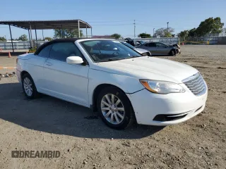 2012 Chrysler 200 Touring with VIN 1C3BCBEB9CN116072, listed as a Copart auction lot 52455665 with 76,808 mi miles and Salvage Title. Bid and sale history available at DreamBid. Image 4.