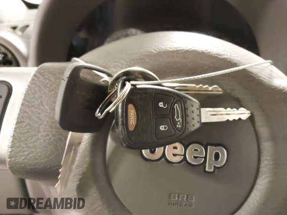 2006 Jeep Liberty Limited with VIN 1J4GL58K76W196950, listed as a IAAI auction lot 41467927 with 125,649 mi miles. Bid and sale history available at carsss.com. Image 11.