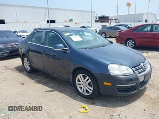 2006 Volkswagen Jetta 1.9L TDI с VIN 3VWDT81K96M024887, выставлен на аукционе IAAI как лот 42313682 с пробегом 273 845 миль миль и . История ставок и продаж доступна на DreamBid. Изображение 1.