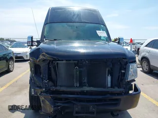 2019 Nissan NV Cargo SV z VIN 1N6AF0LY0KN800465, wystawiony jako IAAI lot #42296328 z przebiegiem 119 472 mil mil oraz . Historia ofert i sprzedaży dostępna na DreamBid. Obrazek 13.