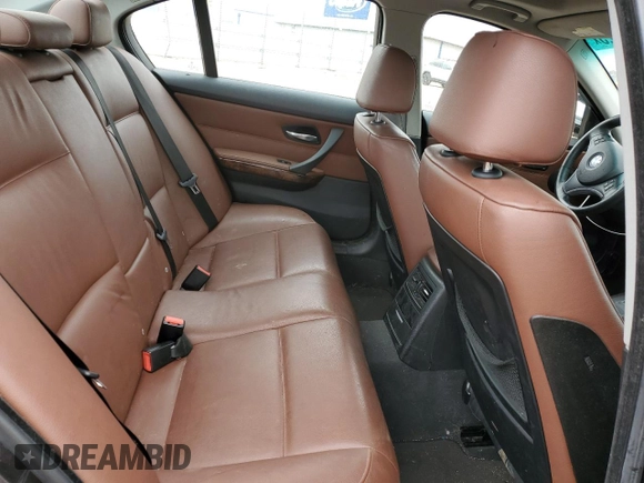 2007 BMW 3 Series 328xi с VIN WBAVC73547KP35041, выставлен на аукционе Copart как лот 54932625 с пробегом 119 320 миль миль и Чистый • Clean title. История ставок и продаж доступна на DreamBid. Изображение 10.