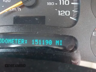 2005 Chevrolet Tahoe LT z VIN 1GNEK13T25R261555, wystawiony jako IAAI lot #42060225 z przebiegiem 151 190 mil mil oraz . Historia ofert i sprzedaży dostępna na DreamBid. Obrazek 7.