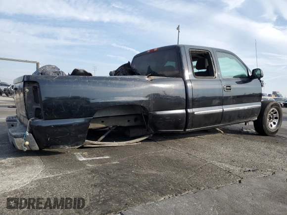 2005 GMC New Sierra 1500 SL with VIN 1GTEC19VX5Z347758, listed as a Copart auction lot 42574015 with 0 mi miles and Non Repairable. Bid and sale history available at carsss.com. Image 3.