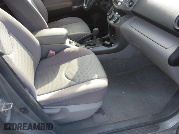 2006 Toyota RAV4 with VIN JTMBD35V365012898, listed as a IAAI auction lot 41539056 with 188,756 mi miles. Bid and sale history available at carsss.com. Image 5.