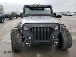 2018 Jeep Wrangler JK Unlimited Sahara with VIN 1C4HJWEG3JL922027, listed as a Copart auction lot 84173794 with 113,226 mi miles and Salvage Title. Bid and sale history available at carsss.com. Image 5.