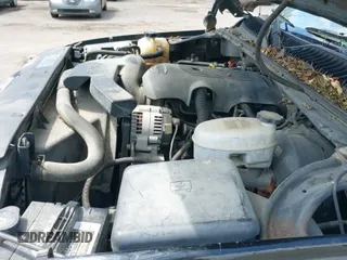 2003 Chevrolet Tahoe Z71 с VIN 1GNEK13ZX3R283921, выставлен на аукционе IAAI как лот 42347317 с пробегом 224 885 миль миль и . История ставок и продаж доступна на DreamBid. Изображение 19.