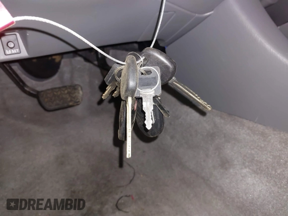 2011 Toyota Tacoma with VIN 3TMLU4EN9BM070836, listed as a IAAI auction lot 41668595 with 89,879 mi miles and . Bid and sale history available at DreamBid. Image 11.