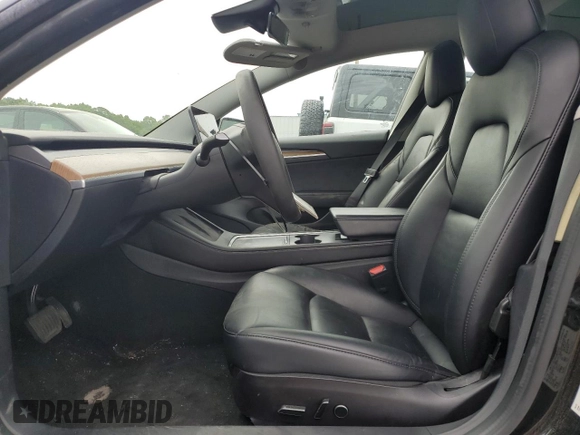 2022 Tesla Model 3 z VIN 5YJ3E1EA3NF287431, wystawiony jako Copart lot #58209025 z przebiegiem 96 549 mil mil oraz Czysty tytuł • Clean title. Historia ofert i sprzedaży dostępna na DreamBid. Obrazek 7.