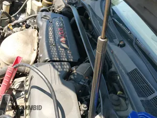 2002 Toyota Camry LE z VIN 4T1BE32K72U004323, wystawiony jako IAAI lot #42586383 z przebiegiem 223 612 mil mil oraz . Historia ofert i sprzedaży dostępna na DreamBid. Obrazek 14.