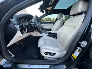 2018 BMW 5 Series M550i xDrive with VIN WBAJB9C55JB035226, listed as a Copart auction lot 60850325 with 156,183 mi miles and Clean title. Bid and sale history available at DreamBid. Image 15.