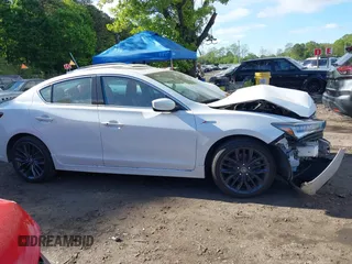 2022 Acura ILX Premium with VIN 19UDE2F82NA001049, listed as a IAAI auction lot 42278019 with 30,804 mi miles and . Bid and sale history available at DreamBid. Image 13.