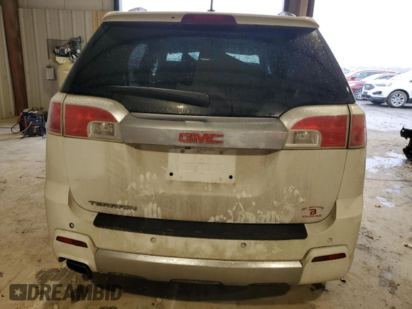 2015 GMC Terrain Denali with VIN 2GKALUEK8F6424138, listed as a Copart auction lot 44361205 with 104,839 mi miles and Salvage Title. Bid and sale history available at carsss.com. Image 6.