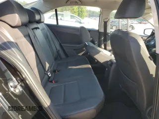 2012 Volkswagen Jetta SE z VIN 3VWDX7AJXCM421946, wystawiony jako Copart lot #62130895 z przebiegiem 133 567 mil mil oraz Szkoda całkowita • Salvage title. Historia ofert i sprzedaży dostępna na DreamBid. Obrazek 10.