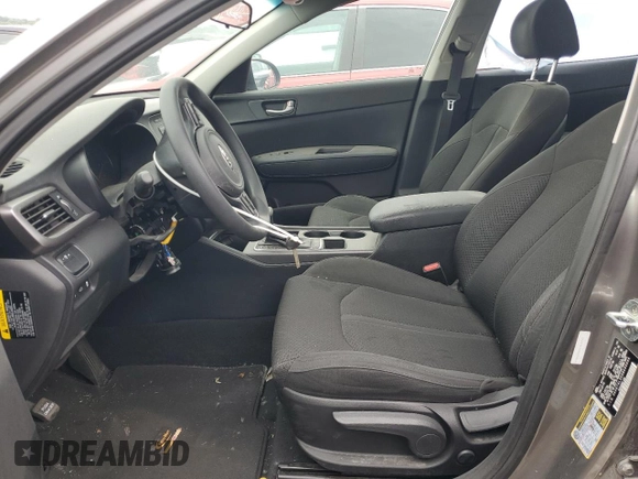 2016 Kia Optima LX z VIN 5XXGT4L3XGG094044, wystawiony jako Copart lot #50352784 z przebiegiem 55 341 mil mil oraz Szkoda całkowita • Salvage title. Historia ofert i sprzedaży dostępna na DreamBid. Obrazek 7.