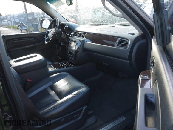 2013 GMC Yukon Denali with VIN 1GKS2EEF9DR208591, listed as a IAAI auction lot 41802138 with 160,371 mi miles. Bid and sale history available at carsss.com. Image 5.