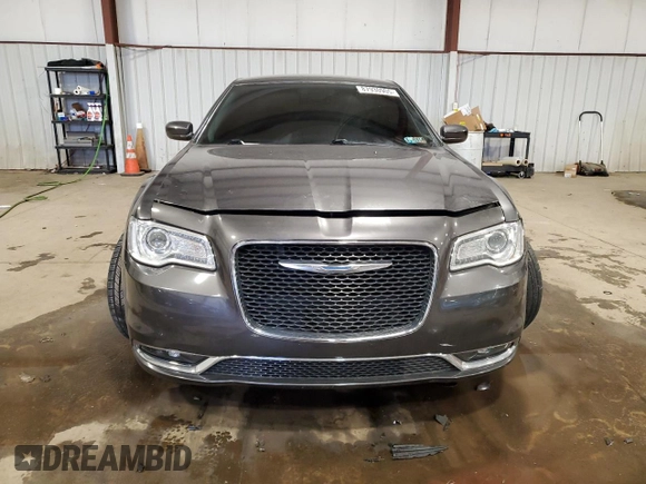 2015 Chrysler 300 Limited with VIN 2C3CCARG3FH803582, listed as a Copart auction lot 87930905 with 58,750 mi miles and Salvage Title. Bid and sale history available at carsss.com. Image 5.
