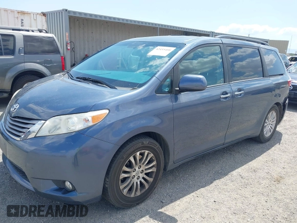 2017 Toyota Sienna XLE Auto Access Seat z VIN 5TDYZ3DC3HS826445, wystawiony jako IAAI lot #42455408 z przebiegiem 89 495 mil mil oraz . Historia ofert i sprzedaży dostępna na DreamBid. Obrazek 2.
