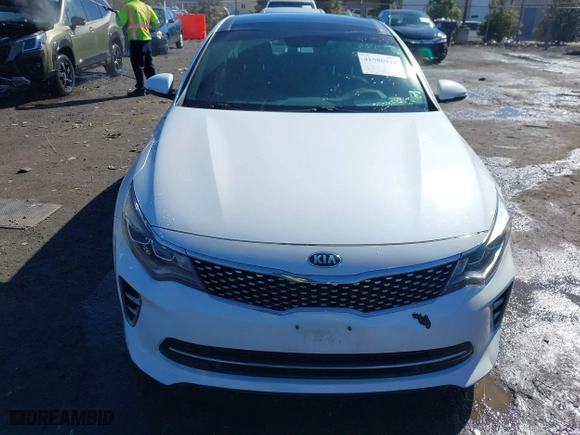 2017 Kia Optima SX with VIN 5XXGW4L20HG121574, listed as a IAAI auction lot 41586918 with 101,517 mi miles. Bid and sale history available at carsss.com. Image 13.