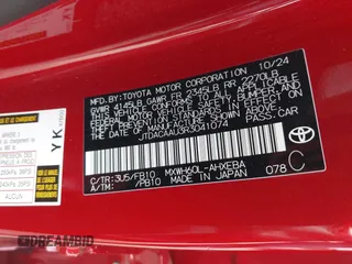 2024 Toyota Prius LE z VIN JTDACAAU3R3041074, wystawiony jako IAAI lot #41962281 z przebiegiem Nie podano mil oraz . Historia ofert i sprzedaży dostępna na DreamBid. Obrazek 9.