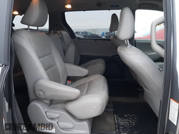 2018 Toyota Sienna XLE Auto Access Seat с VIN 5TDYZ3DC5JS929713, выставлен на аукционе Copart как лот 43368025 с пробегом 125 712 миль миль и На запчасти • Non repairable. История ставок и продаж доступна на DreamBid. Изображение 11.