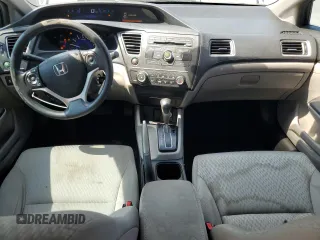 2014 Honda Civic LX z VIN 19XFB2F55EE266762, wystawiony jako Copart lot #56137175 z przebiegiem 147 026 mil mil oraz Szkoda całkowita • Salvage title. Historia ofert i sprzedaży dostępna na DreamBid. Obrazek 8.