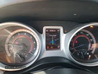 2011 Dodge Journey Mainstreet with VIN 3D4PG1FG1BT501122, listed as a Copart auction lot 52922435 with 184,294 mi miles and Salvage Title. Bid and sale history available at DreamBid. Image 9.