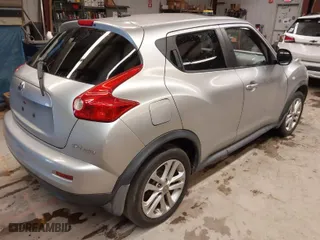 2011 Nissan Juke SL with VIN JN8AF5MV7BT013615, listed as a IAAI auction lot 41677478 with 198,716 mi miles. Bid and sale history available at carsss.com. Image 4.